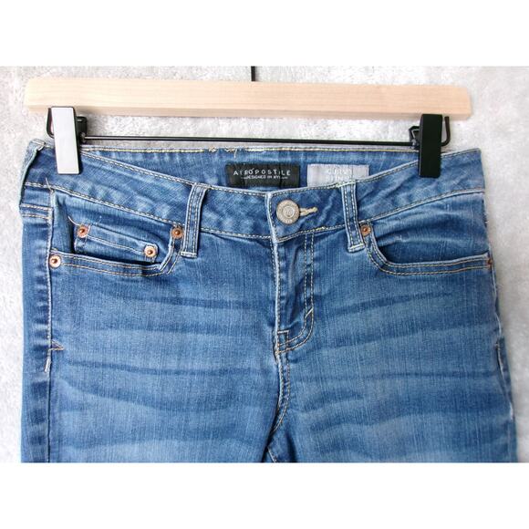 EUC Aeropostale Jeans 2 Women Regular Size Blue Denim Low Rise Curvy Skinny - Picture 8 of 13